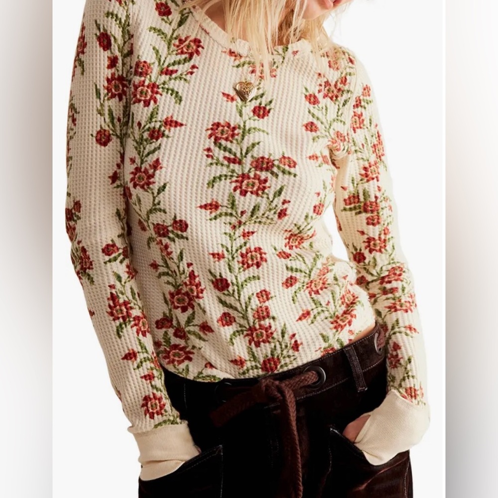 NWT Free People Ivory and Green Thermal Top XS